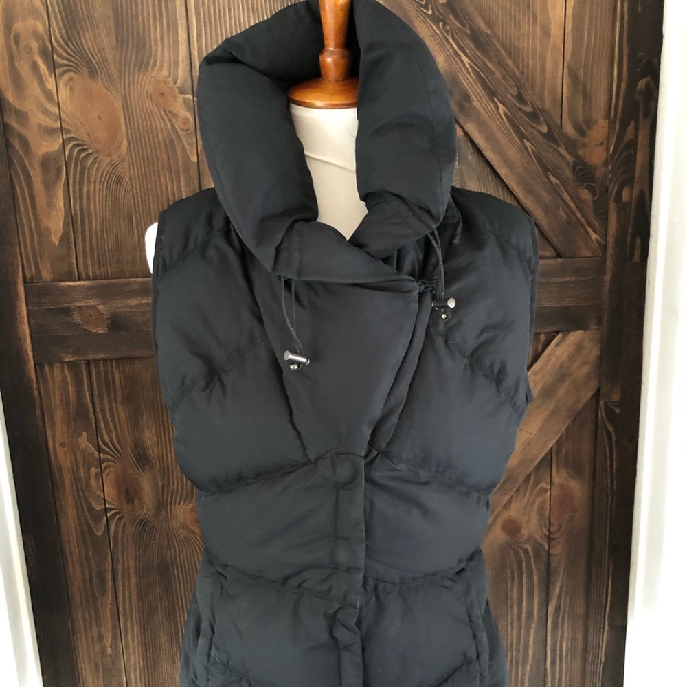 Elie Tahari down fitted vest